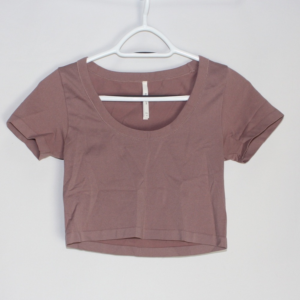 babaton by Aritzia Top - Picture 2 of 4